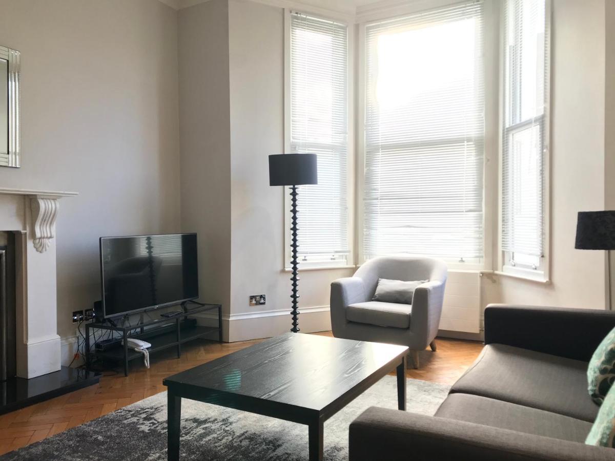 25 Ongar Road By Viridian Apartments London Eksteriør billede