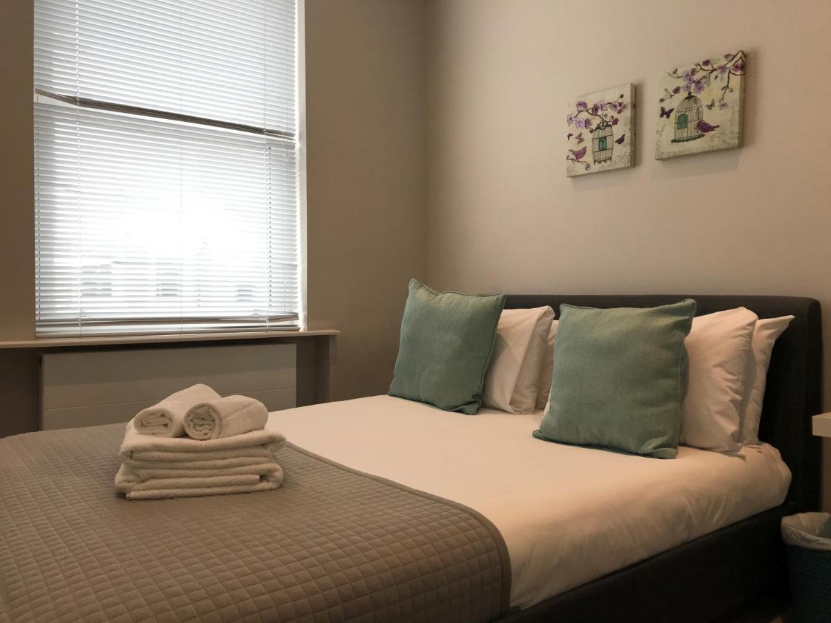 25 Ongar Road By Viridian Apartments London Eksteriør billede