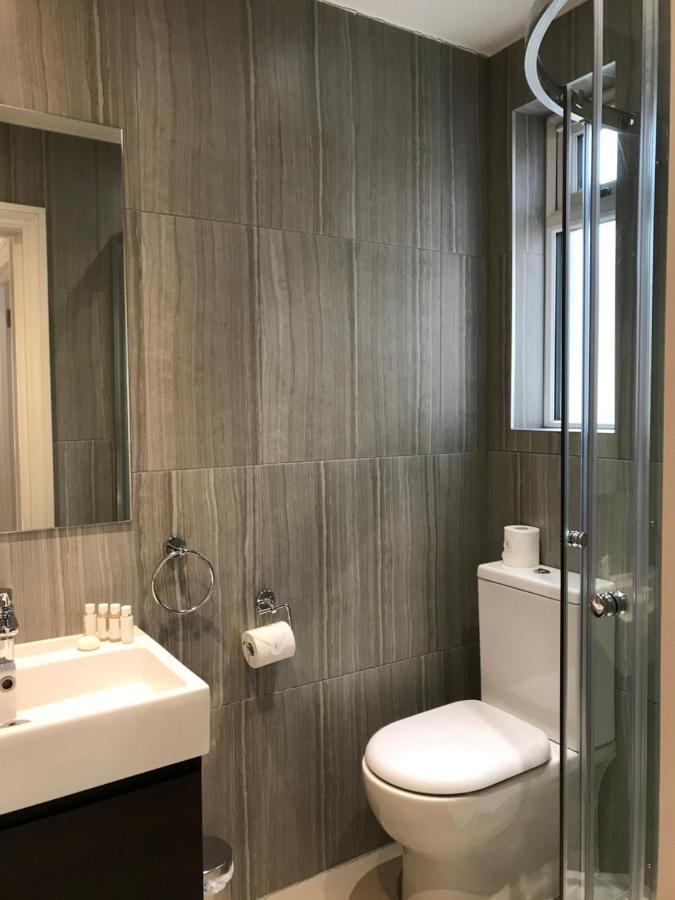 25 Ongar Road By Viridian Apartments London Eksteriør billede