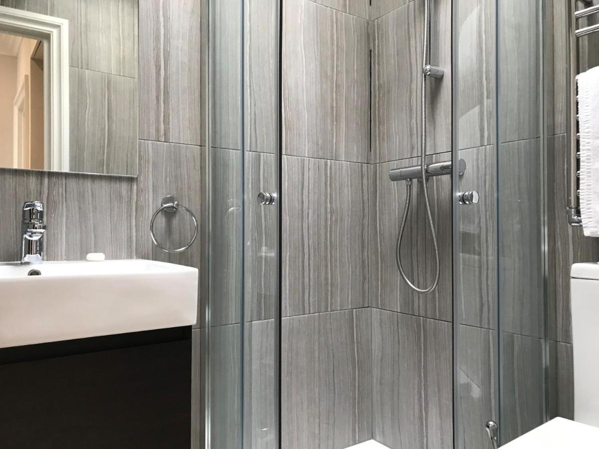 25 Ongar Road By Viridian Apartments London Eksteriør billede